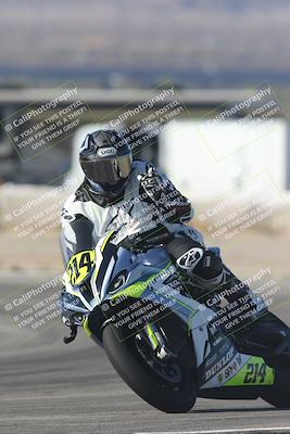 media/Sep-20-2025-Race Pace (Sat) [[d4e1b33f4d]]/Verified/Turn 2 (920am)/